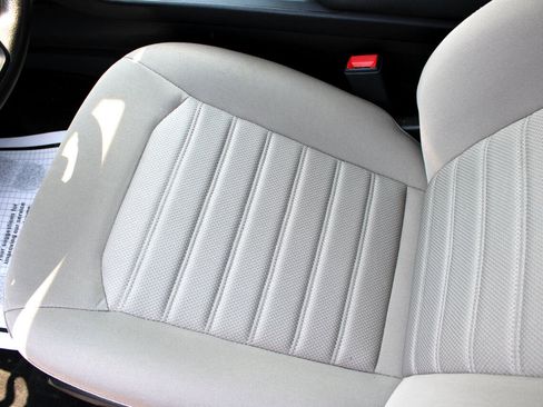 Used 2020 Ford Fusion S image 16