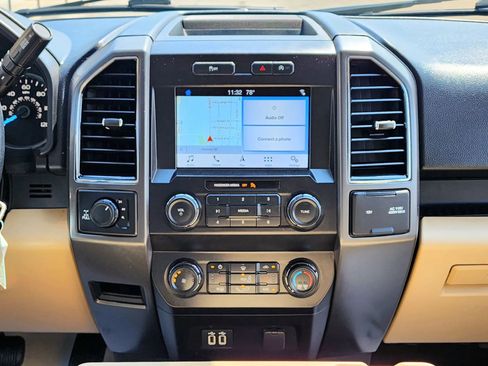 Used 2019 Ford F150 XLT w/ Equipment Group 302A Luxury AWD/4WD image 14