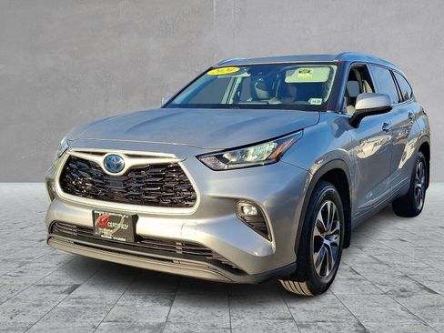 Used 2020 Toyota Highlander XLE image 5