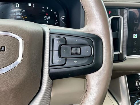 Used 2022 GMC Yukon XL Denali w/ Advanced Technology Package RWD image 24