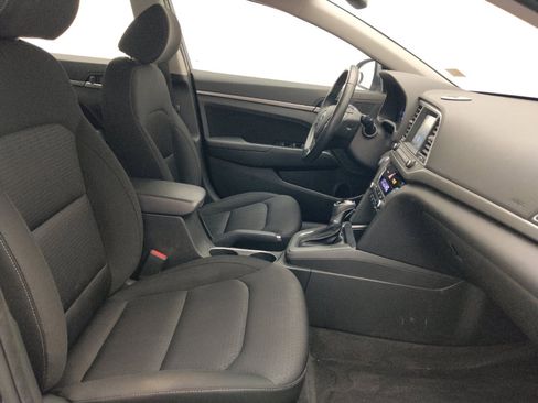 Used 2018 Hyundai Elantra Value Edition FWD image 21