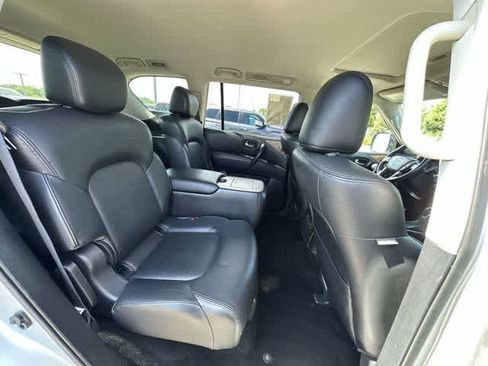 Used 2022 Nissan Armada SL w/ Captain's Chairs Package AWD/4WD image 24