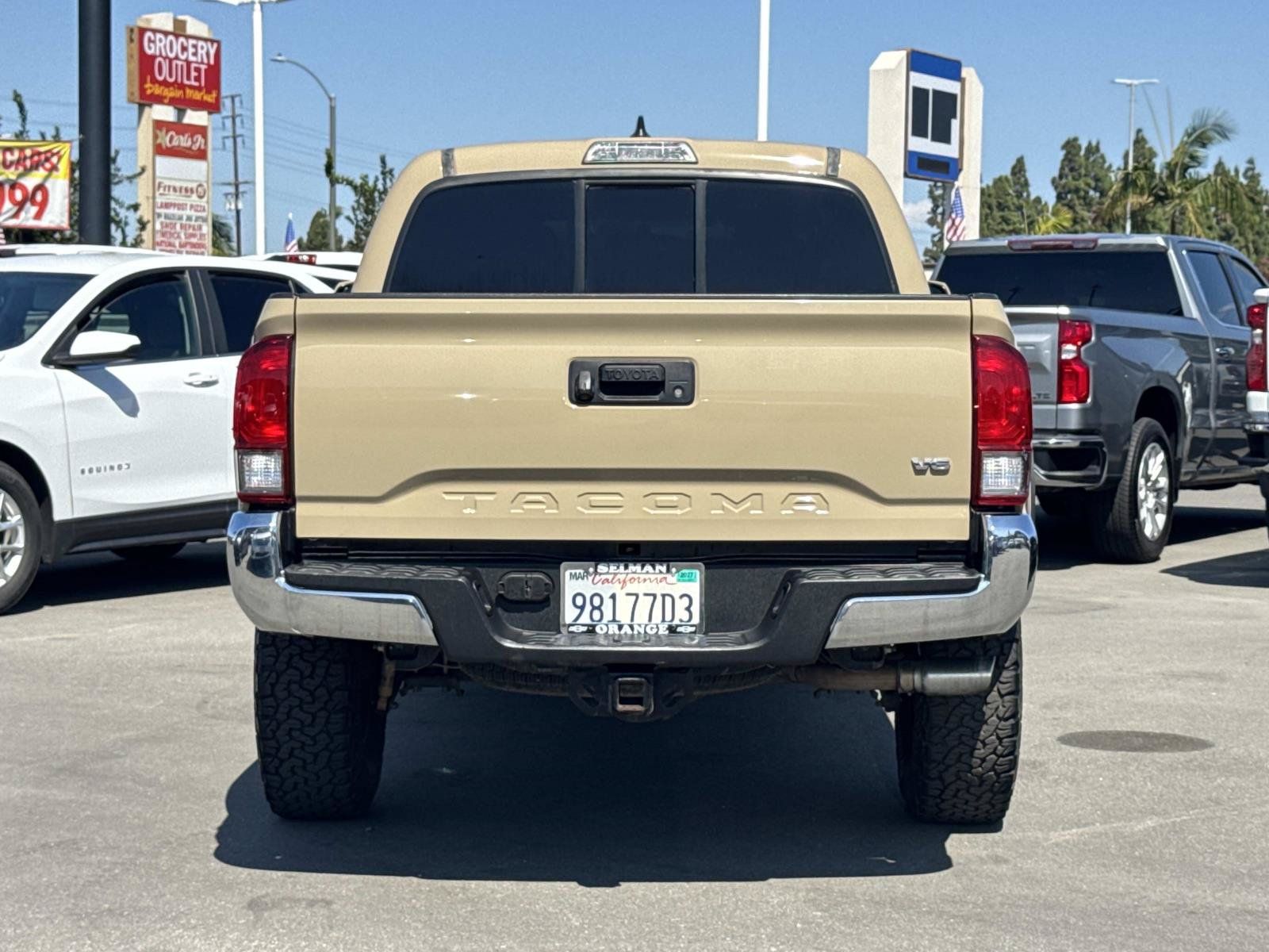 Used 2016 Toyota Tacoma TRD Off-Road w/ Towing Package RWD image 6