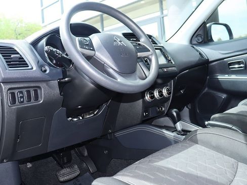 Used 2024 Mitsubishi Outlander Sport AWD image 40