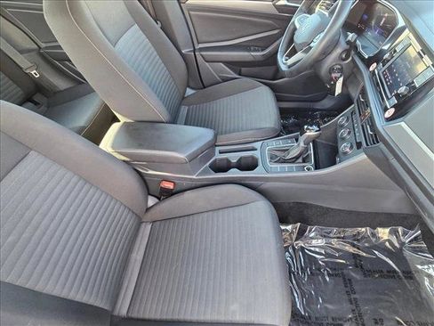 Used 2024 Volkswagen Jetta S image 19