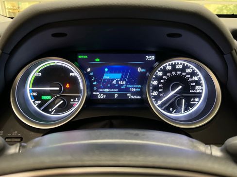 Used 2023 Toyota Camry XLE w/ Cold Weather Package image 24