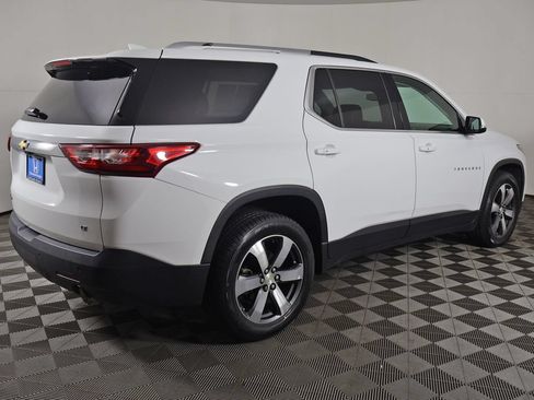 Used 2018 Chevrolet Traverse LT AWD/4WD image 11