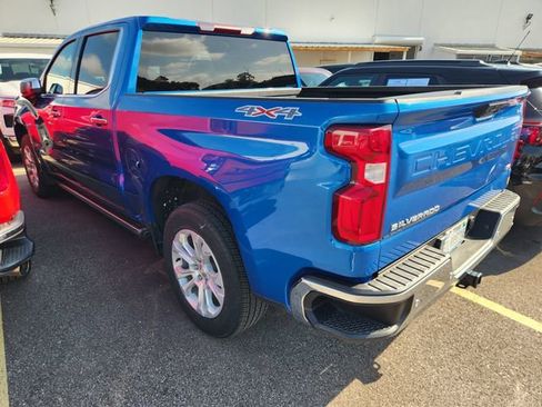 Used 2024 Chevrolet Silverado 1500 LTZ AWD/4WD image 3