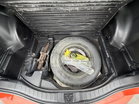 Used 2016 Toyota RAV4 SE FWD image 29