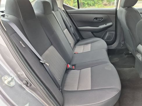 Used 2025 Nissan Sentra SV FWD image 25