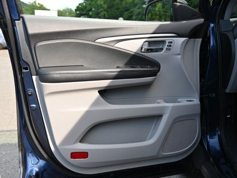 Used 2019 Honda Pilot EX-L image 16