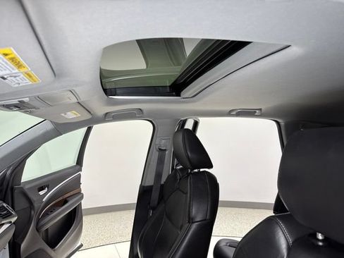 Used 2020 Acura MDX FWD w/ Technology Package image 4