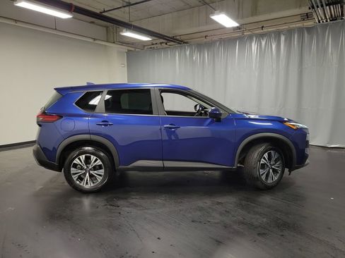 Used 2023 Nissan Rogue SV AWD/4WD image 9