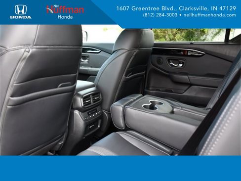 New 2025 Honda Pilot Touring image 18