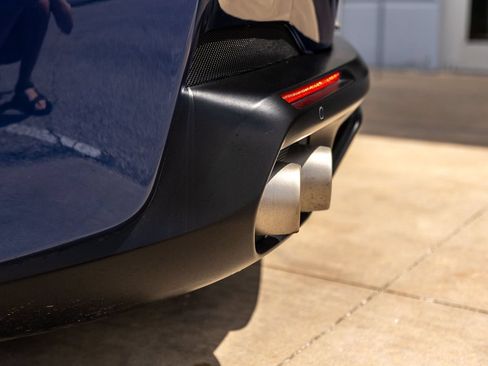 Used 2019 Ferrari Portofino RWD image 17
