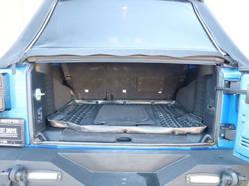 Used 2016 Jeep Wrangler Unlimited Sport w/ Quick Order Package 24S image 11