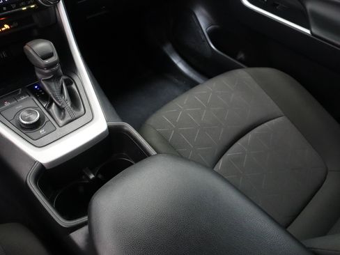 Certified 2025 Toyota RAV4 XLE image 17