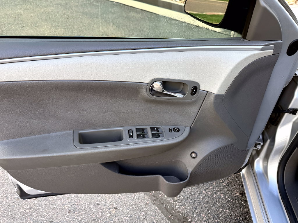 Used 2012 Chevrolet Malibu LS FWD image 14