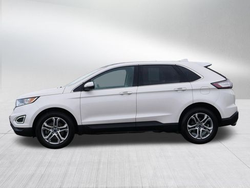 Used 2017 Ford Edge Titanium w/ Equipment Group 301A AWD/4WD image 4