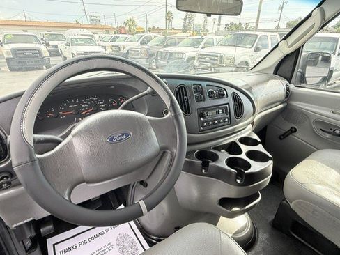 Used 2006 Ford E-350 and Econoline 350 XL RWD image 15