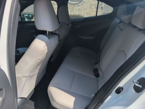 Certified 2026 Lexus UX 300h FWD image 16