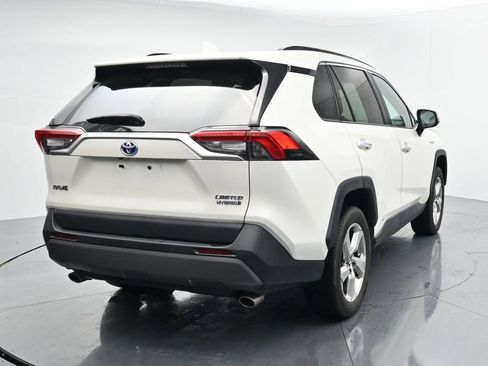 Used 2020 Toyota RAV4 Limited AWD/4WD image 6