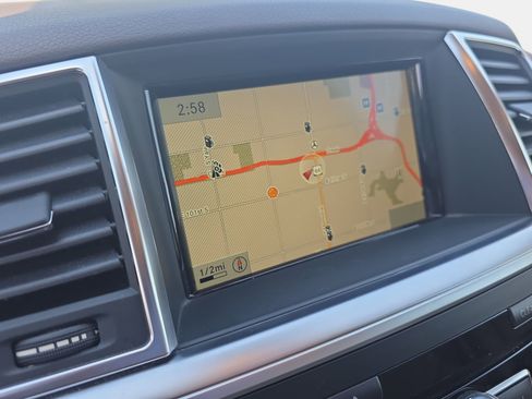 Used 2015 Mercedes-Benz ML 350 4MATIC image 21