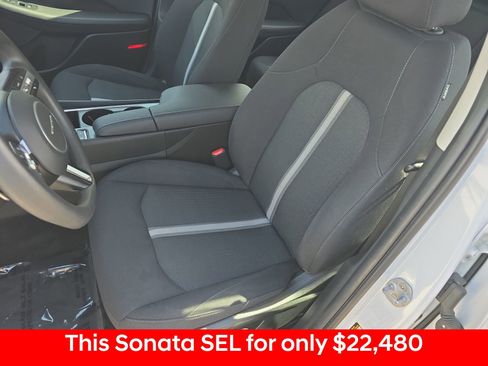 Used 2025 Hyundai Sonata SEL FWD image 20