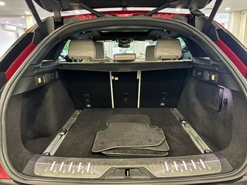 Used 2018 Land Rover Range Rover Velar R-Dynamic SE AWD/4WD image 46