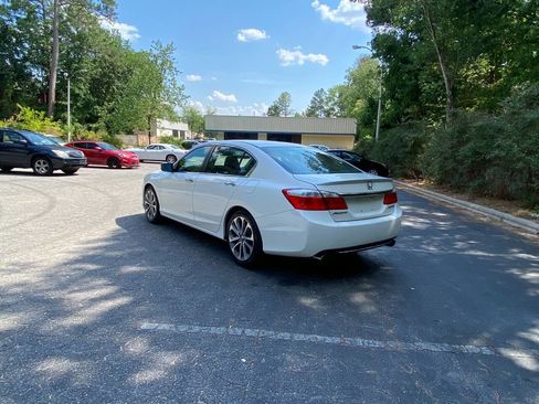 Used 2014 Honda Accord Sport image 7