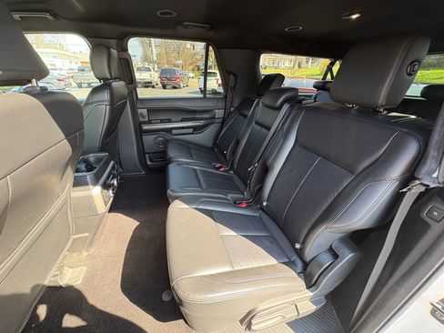 Used 2019 Ford Expedition Max XLT w/ Equipment Group 202A image 15