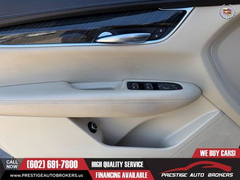 Used 2018 Cadillac XT5 FWD image 26