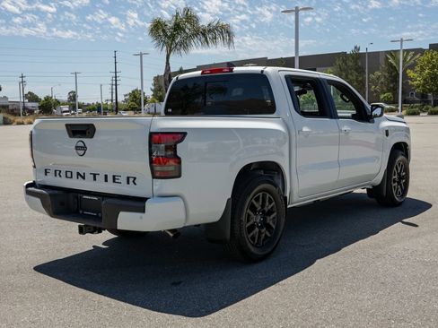 New 2026 Nissan Frontier SV w/ SV Convenience Package RWD image 4