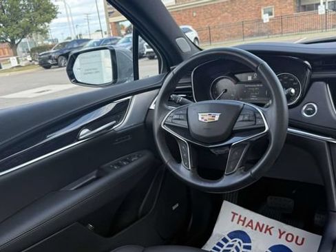 Certified 2024 Cadillac XT5 Premium Luxury FWD image 34