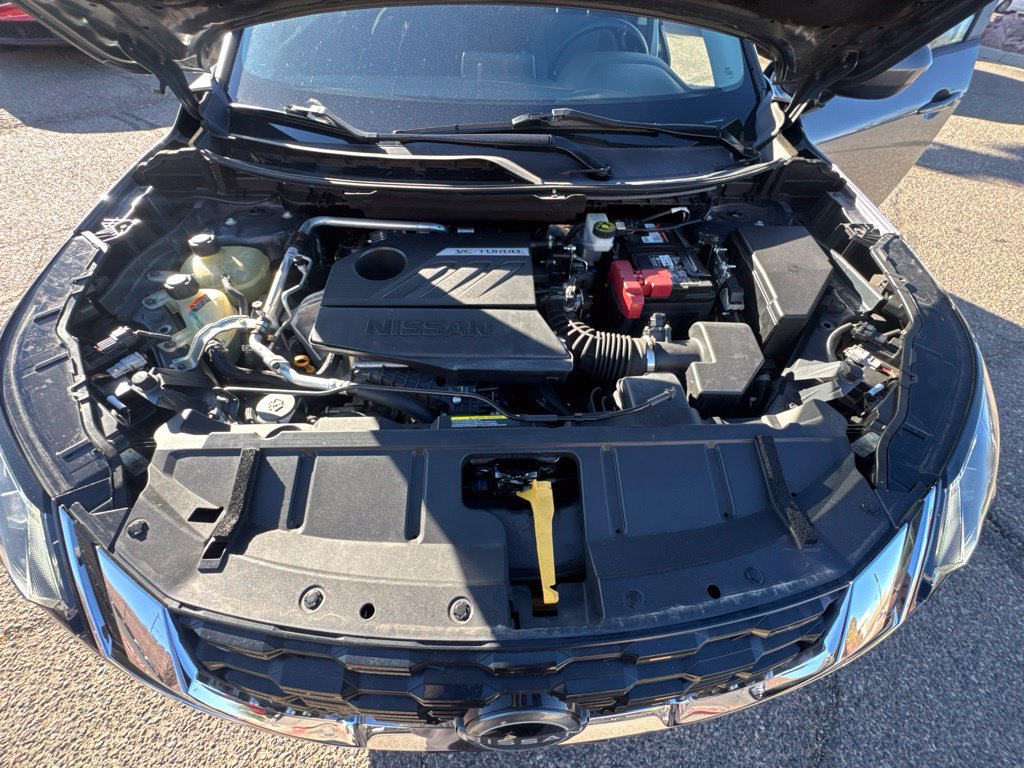 Used 2023 Nissan Rogue SV FWD image 17