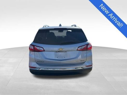 Used 2018 Chevrolet Equinox Premier image 6