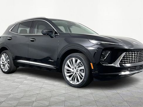 New 2026 Buick Envision Avenir image 3