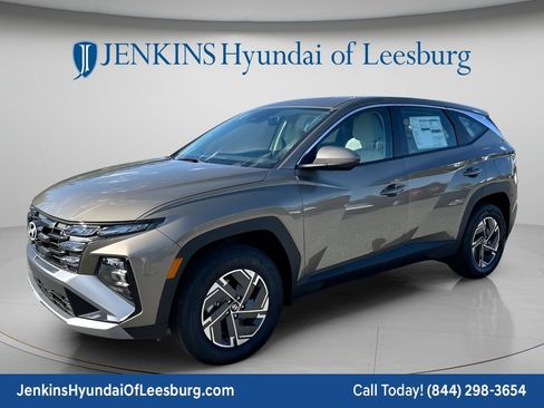 New 2026 Hyundai Tucson Blue SE w/ Tow & Go Package AWD/4WD image 10