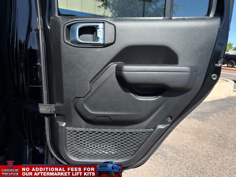 Used 2022 Jeep Gladiator Sport image 28