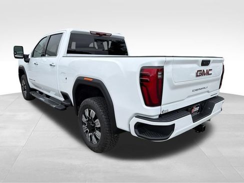 New 2026 GMC Sierra 2500 Denali w/ Denali Reserve Package AWD/4WD image 5