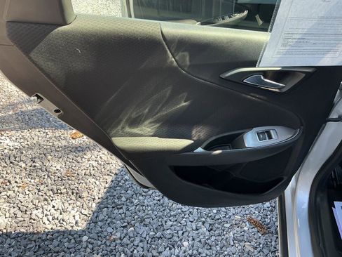 Used 2020 Chevrolet Malibu LS image 14