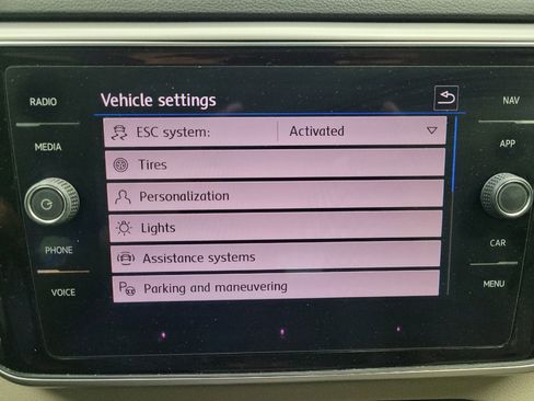 Used 2018 Volkswagen Atlas SEL Premium AWD/4WD image 25