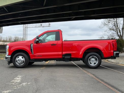 Used 2023 Ford F350 XL w/ XL Chrome Package image 6