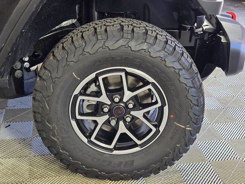 New 2026 Jeep Wrangler Unlimited Rubicon image 18