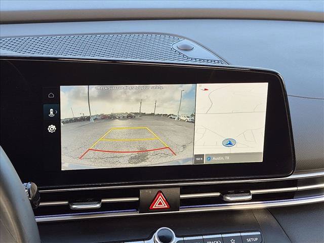 Used 2025 Hyundai Elantra SEL FWD image 13