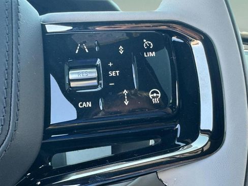 Used 2026 Land Rover Range Rover Velar Dynamic SE image 27