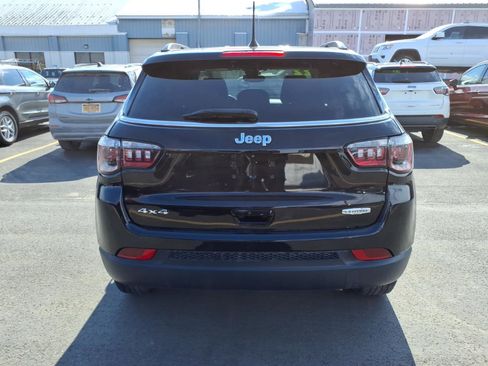 Used 2022 Jeep Compass Latitude w/ Convenience Group image 6