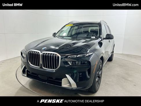 Used 2023 BMW X7 xDrive40i w/ Premium Package image 1