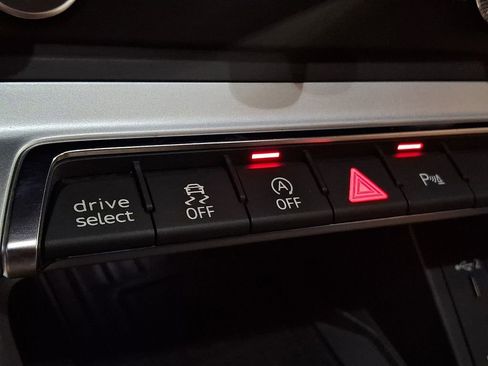 Used 2019 Audi Q3 2.0T Premium Plus w/ Premium Plus Package image 22