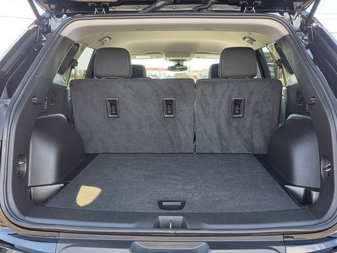 Used 2025 Chevrolet Blazer LT image 35